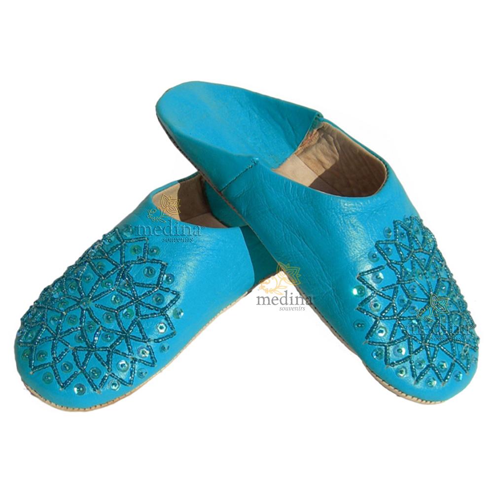 Babouche paillettes brodées, babouche Femme modele Galia  turquoise, babouches a bout rond cousues main, chaussons en cuir verit