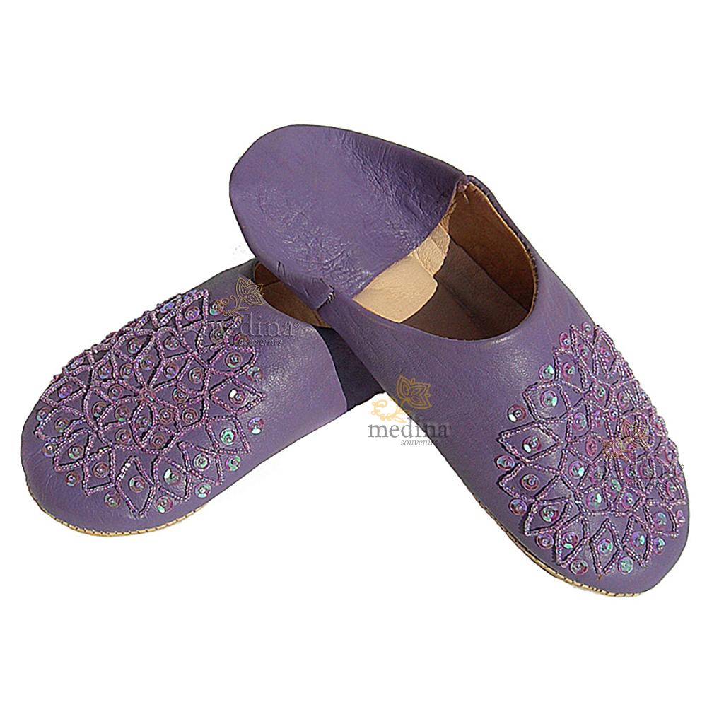 Babouche paillettes brodées, babouche Femme modele Galia lavande, babouches a bout rond cousues main, chaussons en cuir veritab