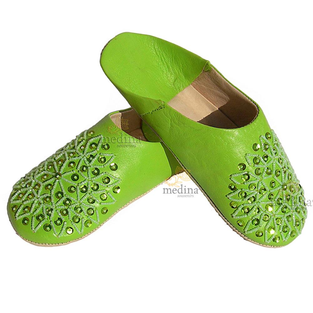 Babouche paillettes brodées, babouche Femme modele Galia pistache, babouches a bout rond cousues main, chaussons en cuir veritab