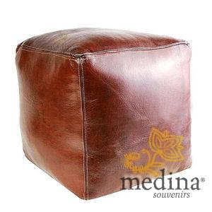 Pouf marocain cube marron chocolat, pouf carré artisanal en cuir veritable