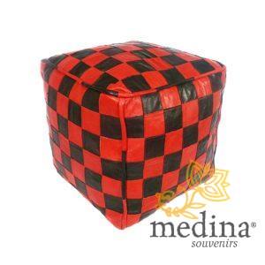 Pouf en cuir rouge et noir design carreaux