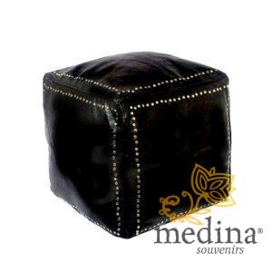 Pouf carré noir en cuir boutons argent