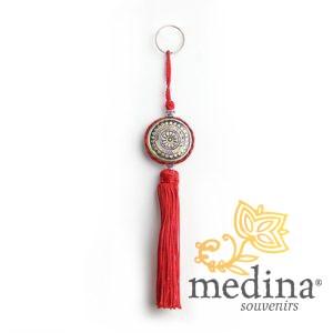 Porte cles Shems, porte cle en métal gravé et pompon en soie Rouge