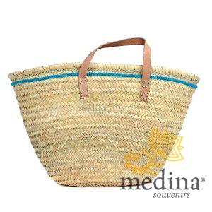 Panier marocain avec poignées plates en cuir naturel et liseret bleu sur le flanc