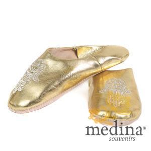 Babouche marocaine main de Fatima dorée