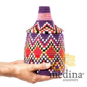 Boite vintage 8 cousue tissée au fil de laine dans les tons violet rouge et jaune