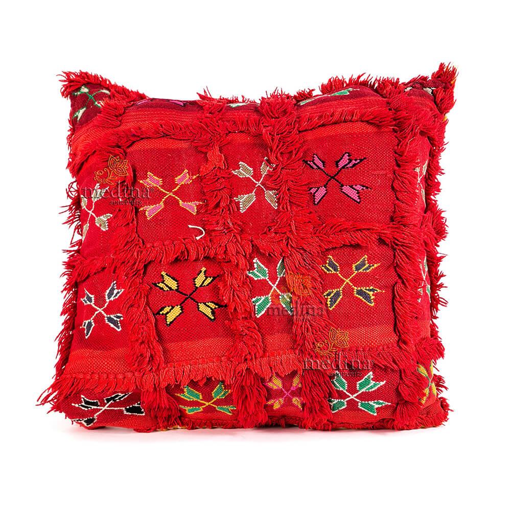 Coussin vintage rouge tissé et brodé main, coussin artisanal design carreaux