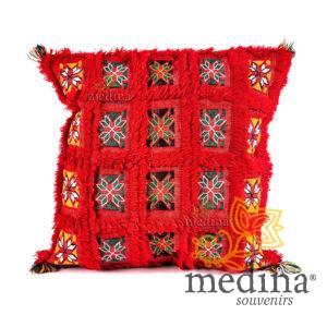 Coussin carré vintage rouge vif tissé et brodé main